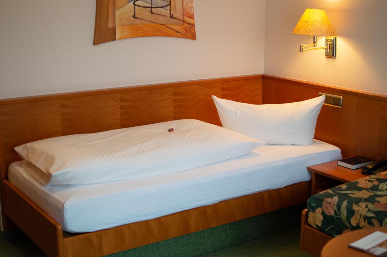 Hotel Pfeffermuehle Зиген Екстериор снимка